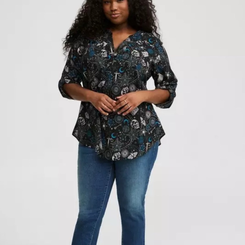 Torrid 3 Harper 3/4 Sleeve Pullover Tunic Top Skull Celestial witchy vibe blouse - Picture 15 of 16